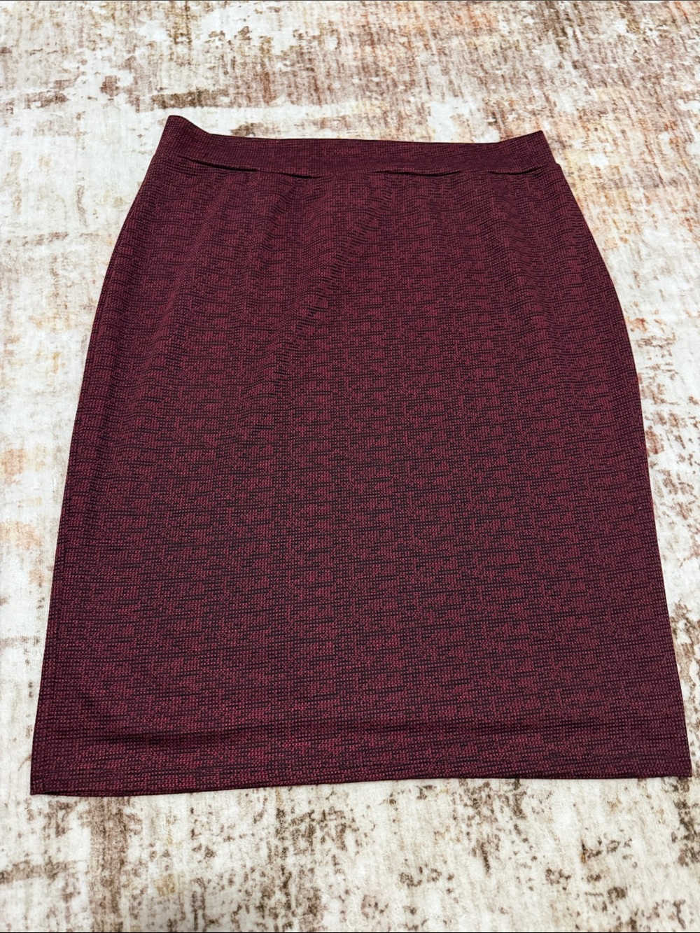Structured Burgundy Pencil Skirt for Work and Events